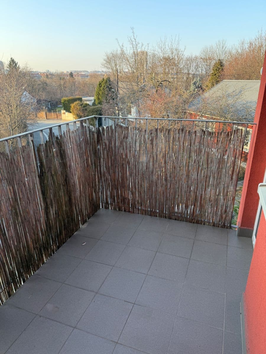 Prenájom bytu 2-izbový 53 m², Michelangelova, Praha, Praha Prenájom bytu 2-izbový 53 m², Michelangelova, Praha, Praha