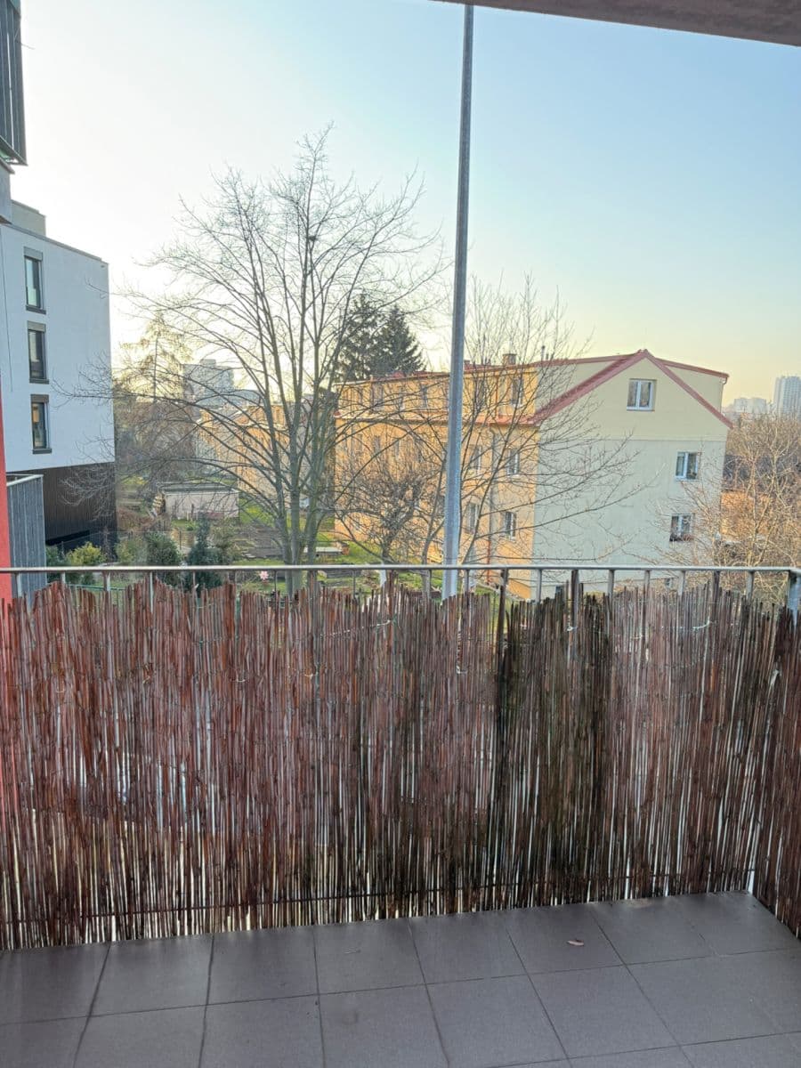 Prenájom bytu 2-izbový 53 m², Michelangelova, Praha, Praha Prenájom bytu 2-izbový 53 m², Michelangelova, Praha, Praha