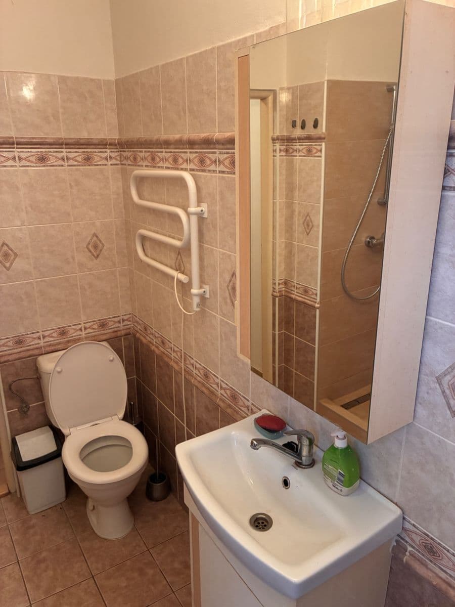 Predaj bytu 2-izbový 43 m², Hořelické náměstí, Rudná, Středočeský kraj Predaj bytu 2-izbový 43 m², Hořelické náměstí, Rudná, Středočeský kraj