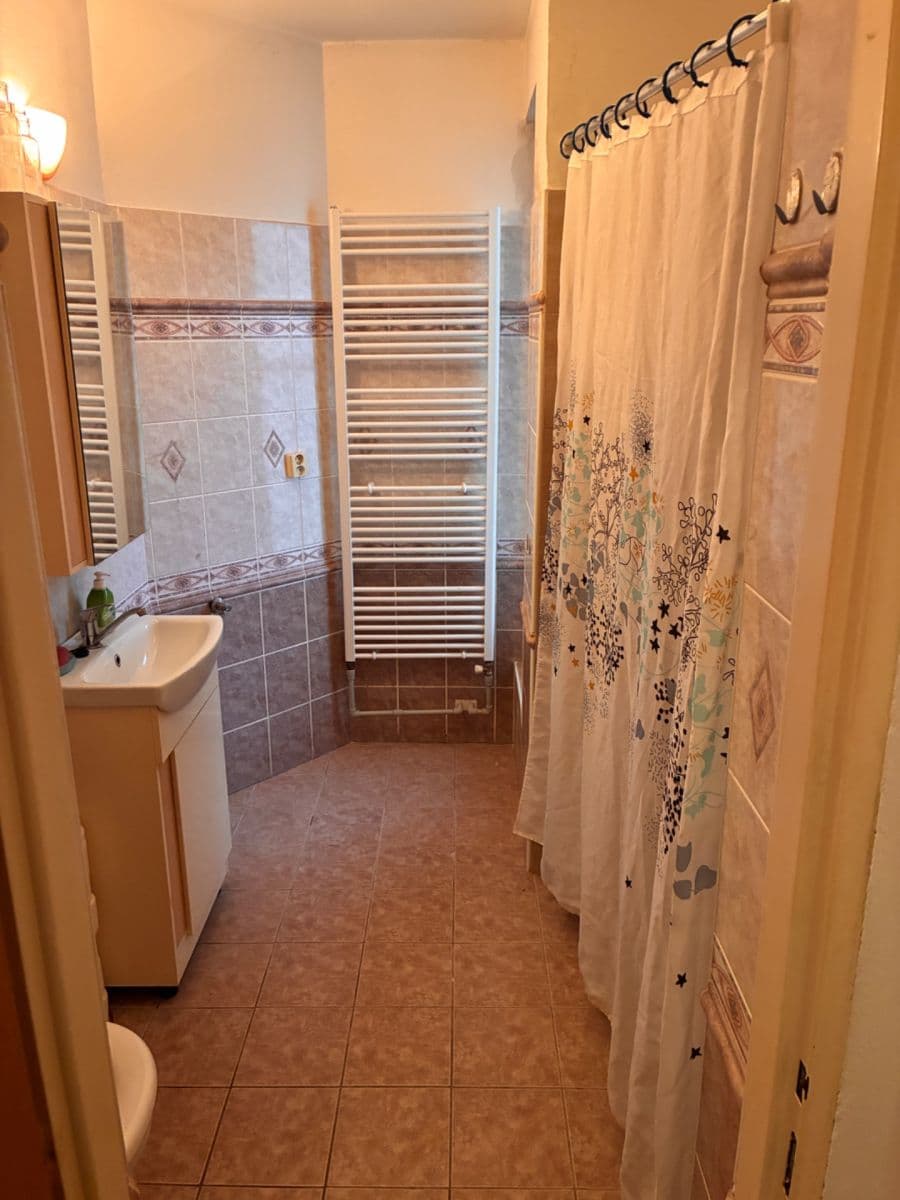 Predaj bytu 2-izbový 43 m², Hořelické náměstí, Rudná, Středočeský kraj Predaj bytu 2-izbový 43 m², Hořelické náměstí, Rudná, Středočeský kraj