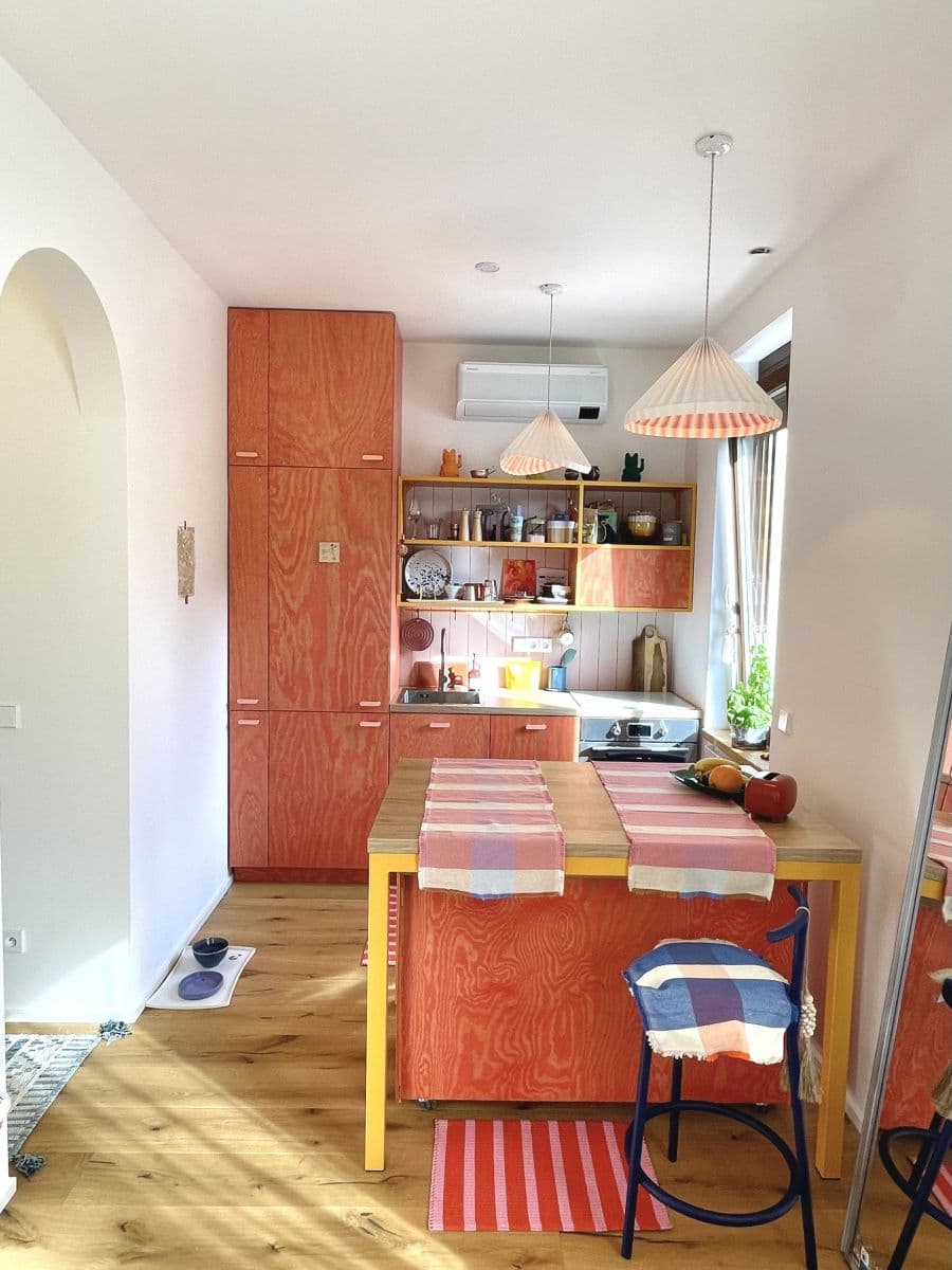 Prenájom bytu 38 m², Lumírova, Praha, Praha Prenájom bytu 38 m², Lumírova, Praha, Praha