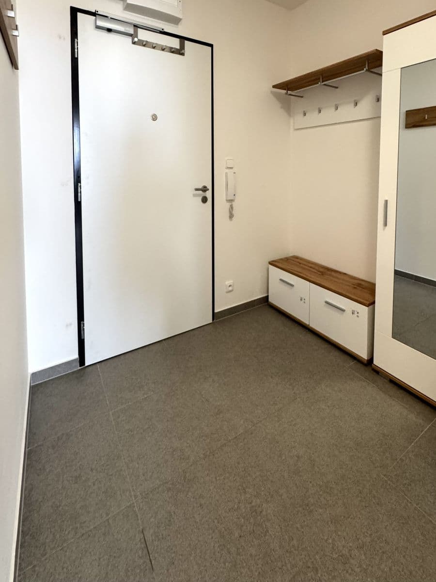 Prenájom bytu 55 m², náměstí Olgy Scheinpflugové, Praha, Praha Prenájom bytu 55 m², náměstí Olgy Scheinpflugové, Praha, Praha