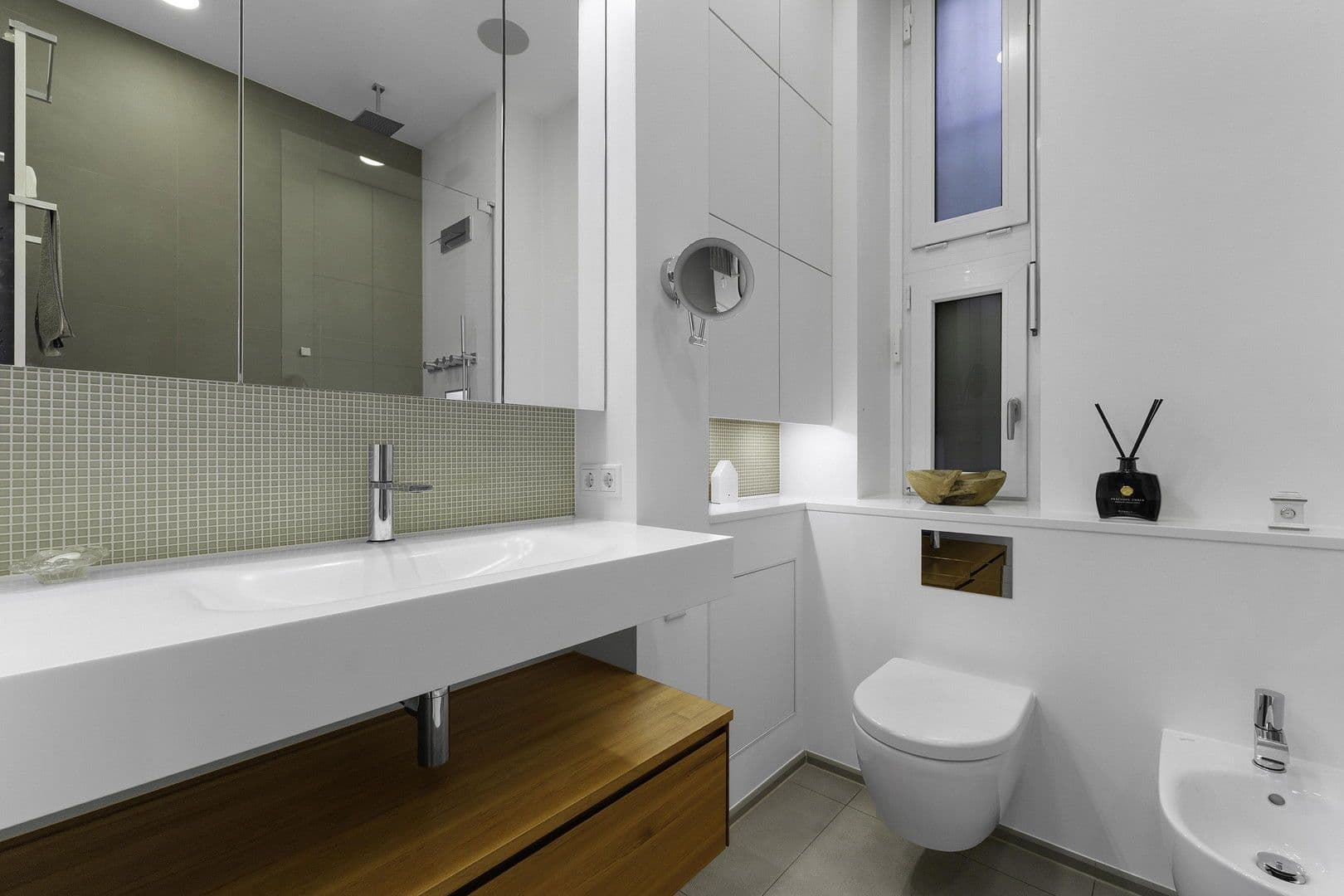 Predaj bytu 4-izbový 114 m², Frankfurt, Hesensko Predaj bytu 4-izbový 114 m², Frankfurt, Hesensko