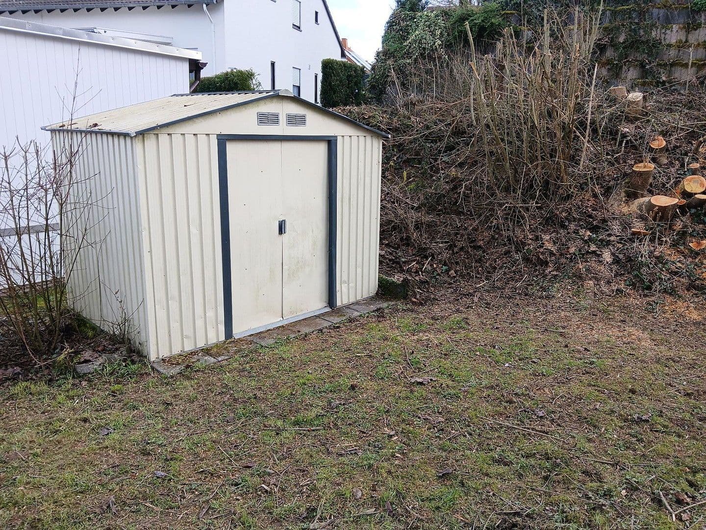 Predaj domu 114 m², pozemek 395 m², Münstermaifeld, Porýnie-Falcko Predaj domu 114 m², pozemek 395 m², Münstermaifeld, Porýnie-Falcko