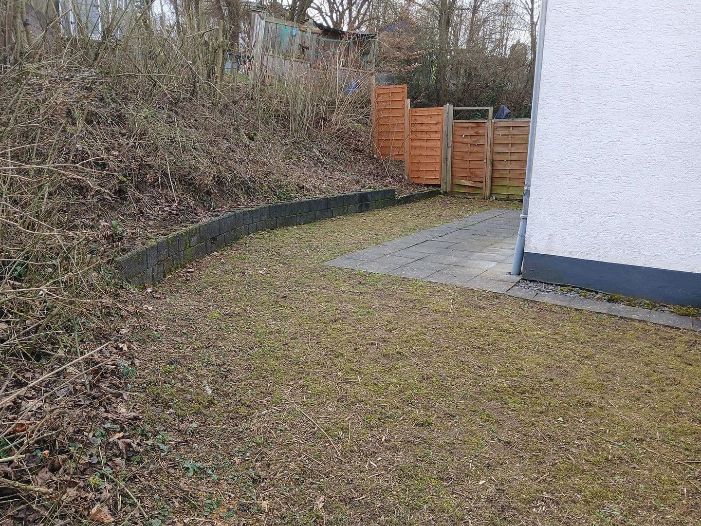 Predaj domu 114 m², pozemek 395 m², Münstermaifeld, Porýnie-Falcko Predaj domu 114 m², pozemek 395 m², Münstermaifeld, Porýnie-Falcko