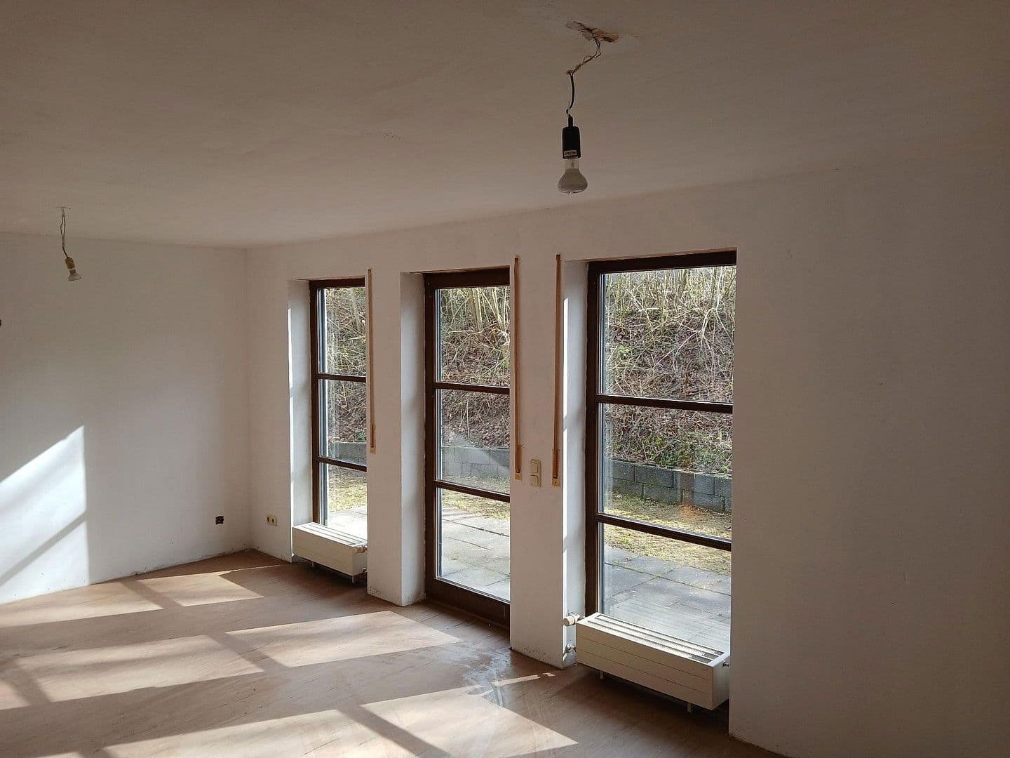 Predaj domu 114 m², pozemek 395 m², Münstermaifeld, Porýnie-Falcko Predaj domu 114 m², pozemek 395 m², Münstermaifeld, Porýnie-Falcko