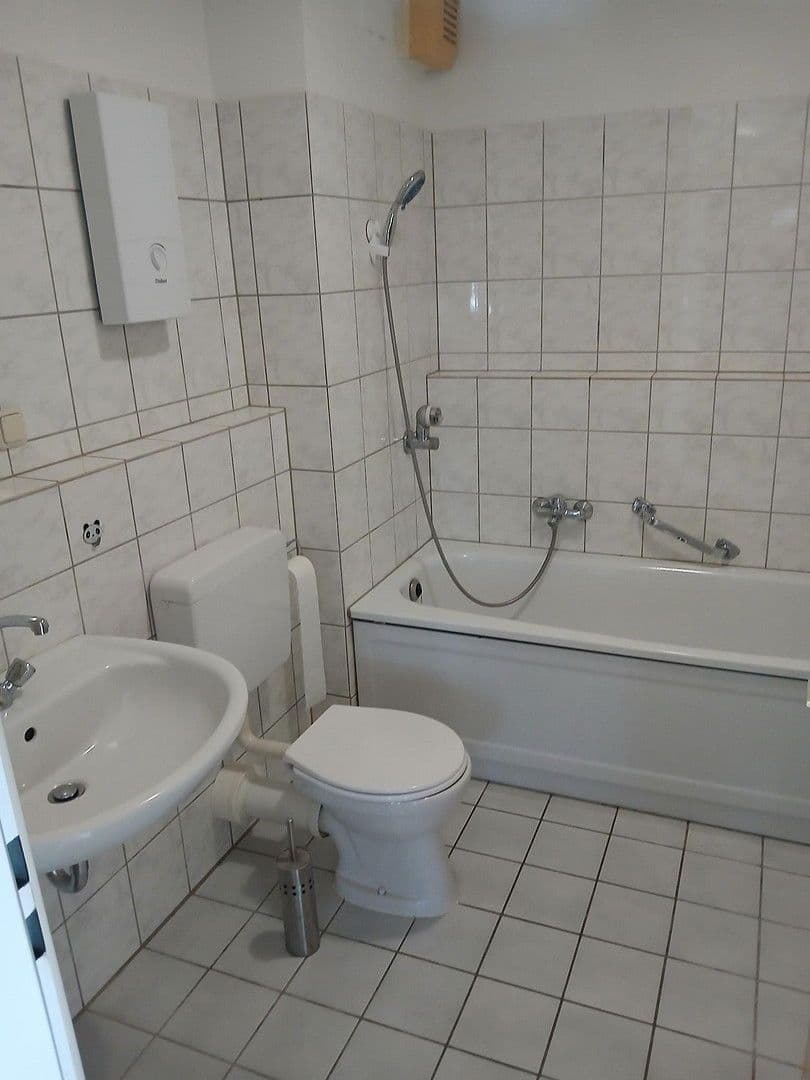 Predaj domu 114 m², pozemek 395 m², Münstermaifeld, Porýnie-Falcko Predaj domu 114 m², pozemek 395 m², Münstermaifeld, Porýnie-Falcko