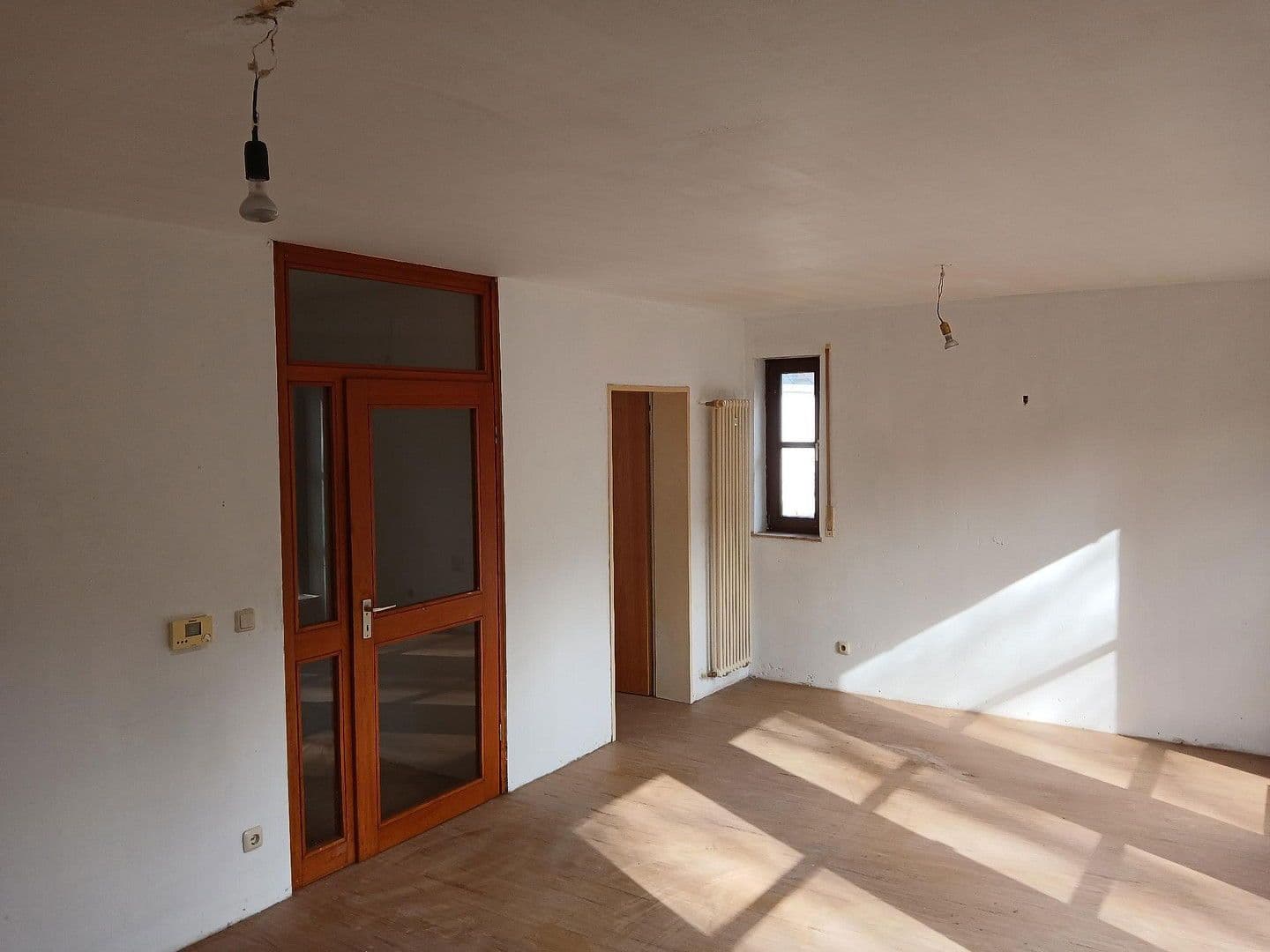 Predaj domu 114 m², pozemek 395 m², Münstermaifeld, Porýnie-Falcko Predaj domu 114 m², pozemek 395 m², Münstermaifeld, Porýnie-Falcko