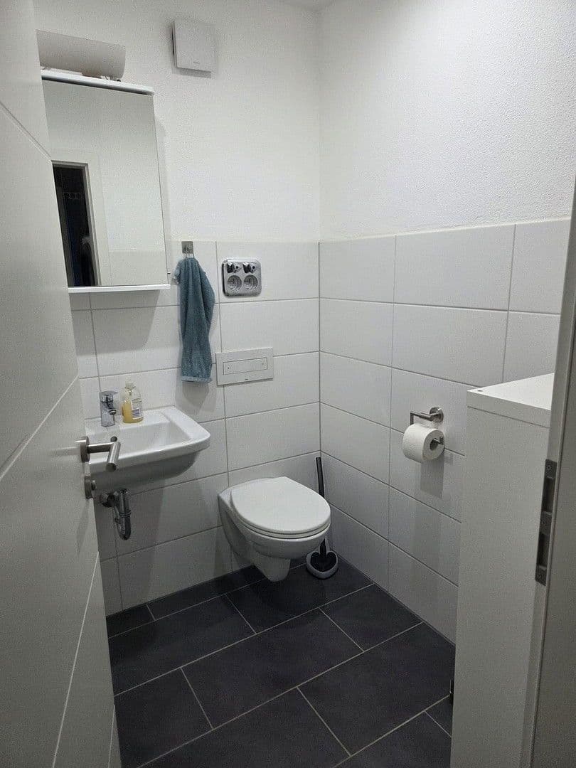 Predaj bytu 3-izbový 100 m², Karlsruhe, Bádensko-Wurttembersko Predaj bytu 3-izbový 100 m², Karlsruhe, Bádensko-Wurttembersko