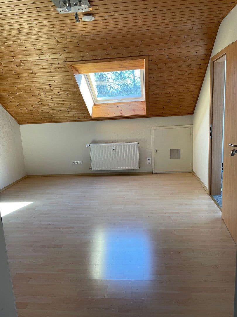 Predaj bytu 3-izbový 70 m², Reutlingen, Bádensko-Wurttembersko Predaj bytu 3-izbový 70 m², Reutlingen, Bádensko-Wurttembersko