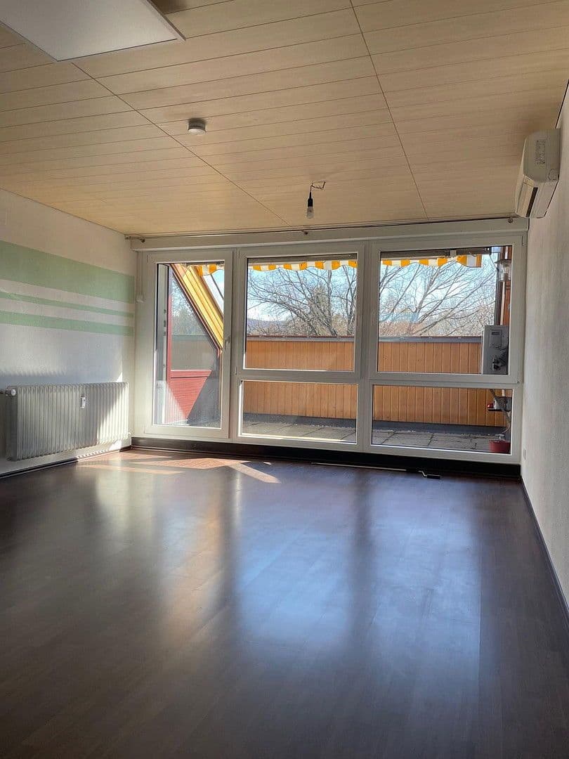 Predaj bytu 3-izbový 70 m², Reutlingen, Bádensko-Wurttembersko Predaj bytu 3-izbový 70 m², Reutlingen, Bádensko-Wurttembersko