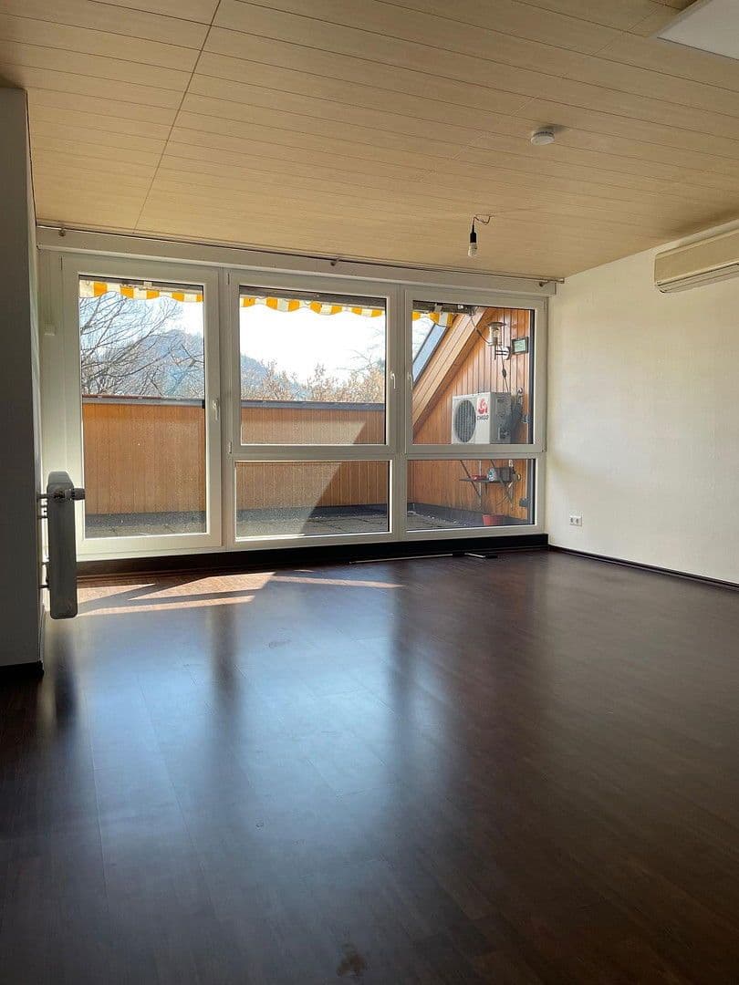 Predaj bytu 3-izbový 70 m², Reutlingen, Bádensko-Wurttembersko Predaj bytu 3-izbový 70 m², Reutlingen, Bádensko-Wurttembersko