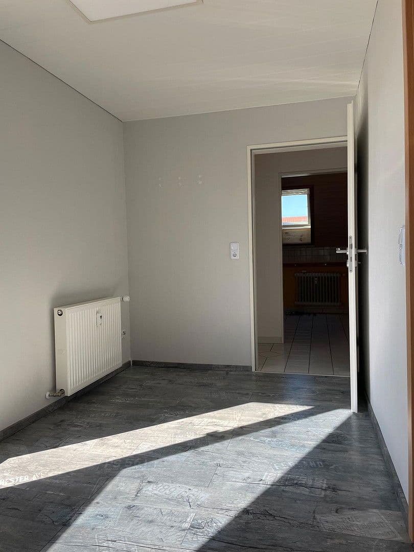 Predaj bytu 3-izbový 70 m², Reutlingen, Bádensko-Wurttembersko Predaj bytu 3-izbový 70 m², Reutlingen, Bádensko-Wurttembersko