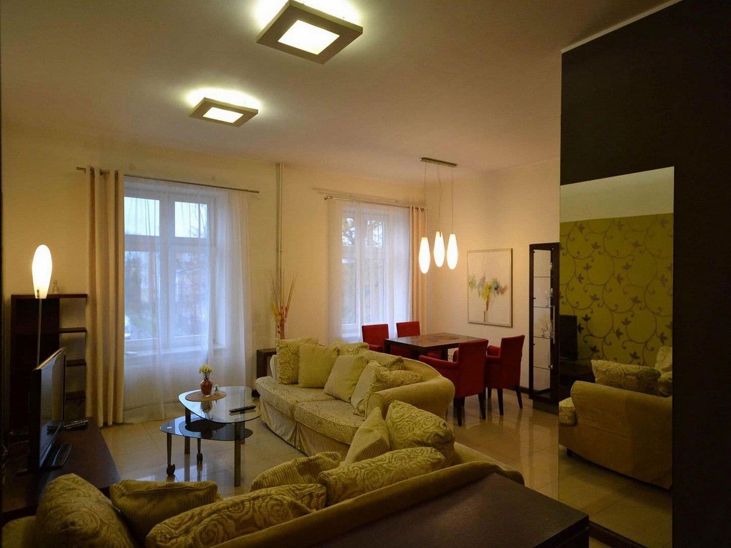 Prenájom bytu 2-izbový 60 m², Köln, Severné Porýnie - Westfálsko Prenájom bytu 2-izbový 60 m², Köln, Severné Porýnie - Westfálsko