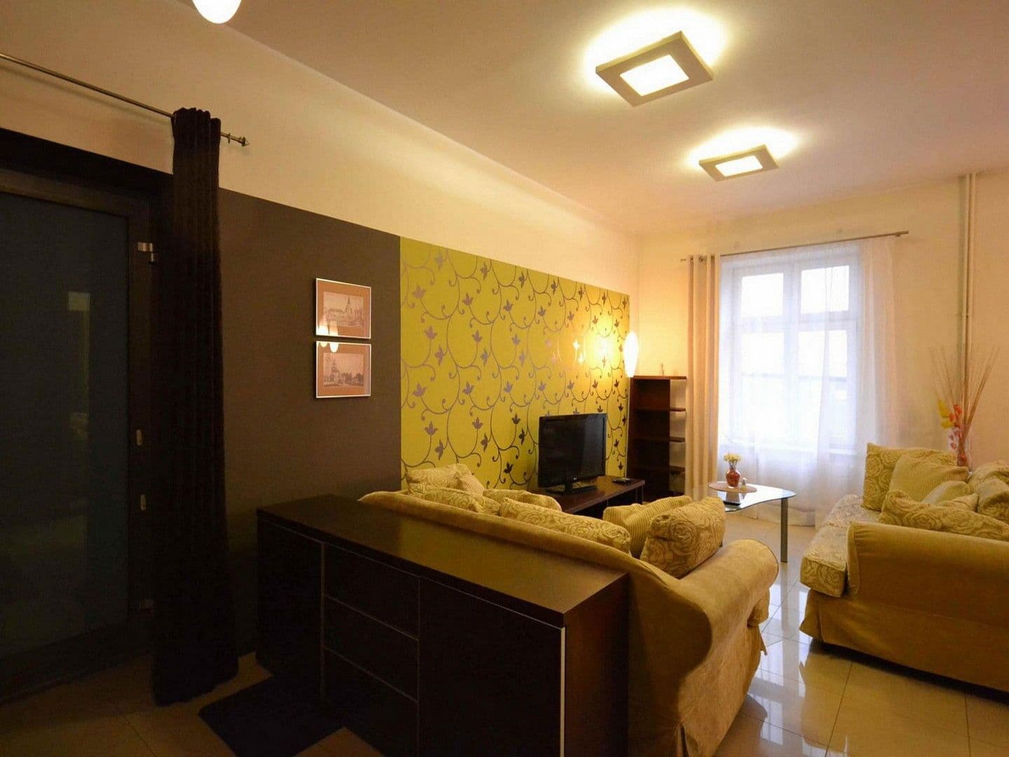 Prenájom bytu 2-izbový 60 m², Köln, Severné Porýnie - Westfálsko Prenájom bytu 2-izbový 60 m², Köln, Severné Porýnie - Westfálsko