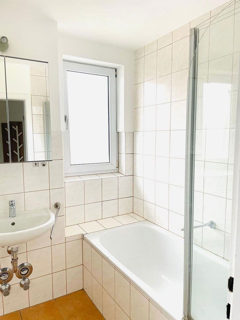 Prenájom bytu 4-izbový 85 m², Rosenauerstraße 46, Coburg, Bavorsko Prenájom bytu 4-izbový 85 m², Rosenauerstraße 46, Coburg, Bavorsko