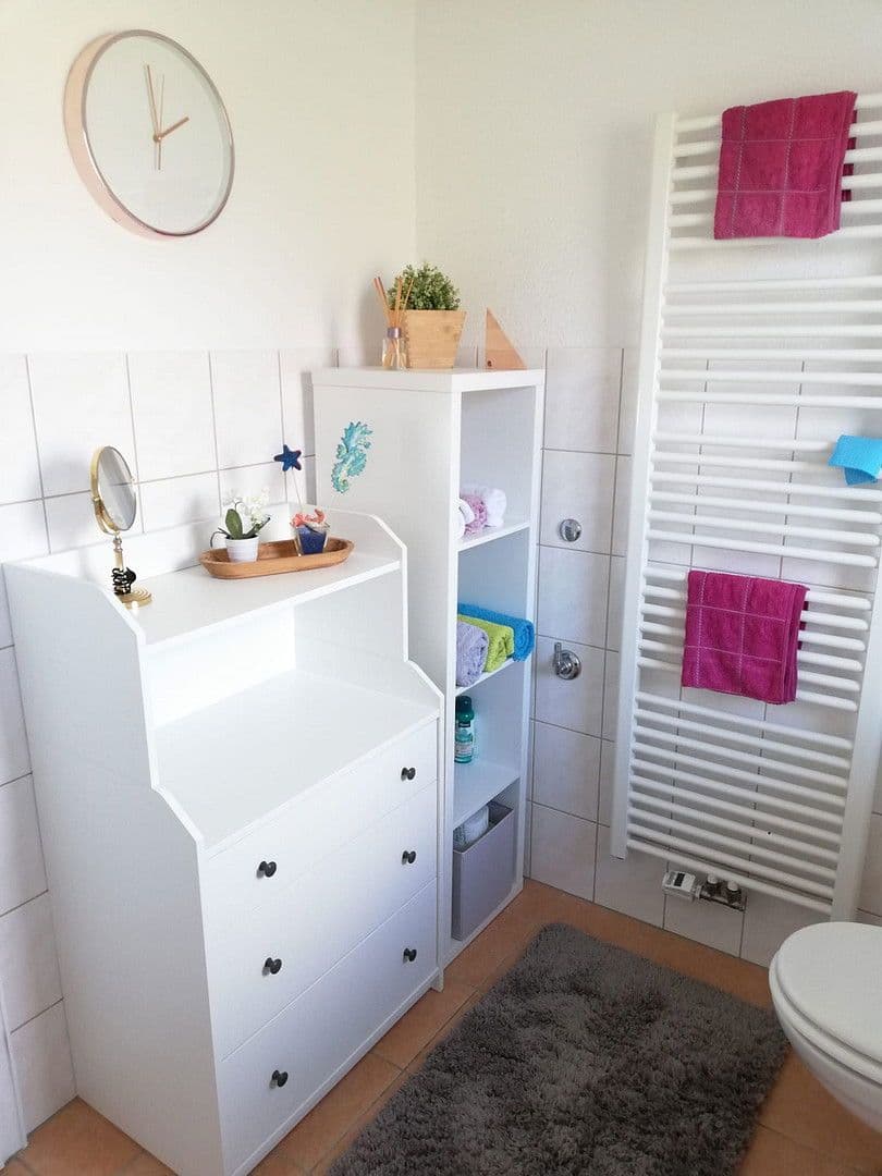 Prenájom bytu 4-izbový 85 m², Rosenauerstraße 46, Coburg, Bavorsko Prenájom bytu 4-izbový 85 m², Rosenauerstraße 46, Coburg, Bavorsko