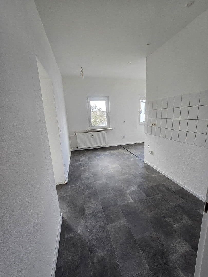 Prenájom bytu 3-izbový 69 m², Werderstraße 16, Duisburg, Severné Porýnie - Westfálsko Prenájom bytu 3-izbový 69 m², Werderstraße 16, Duisburg, Severné Porýnie - Westfálsko