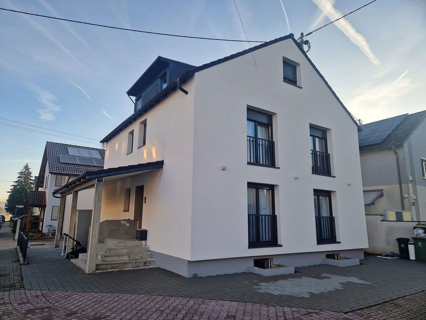 Predaj domu 210 m², pozemek 256 m², Walldorf, Bádensko-Wurttembersko Predaj domu 210 m², pozemek 256 m², Walldorf, Bádensko-Wurttembersko