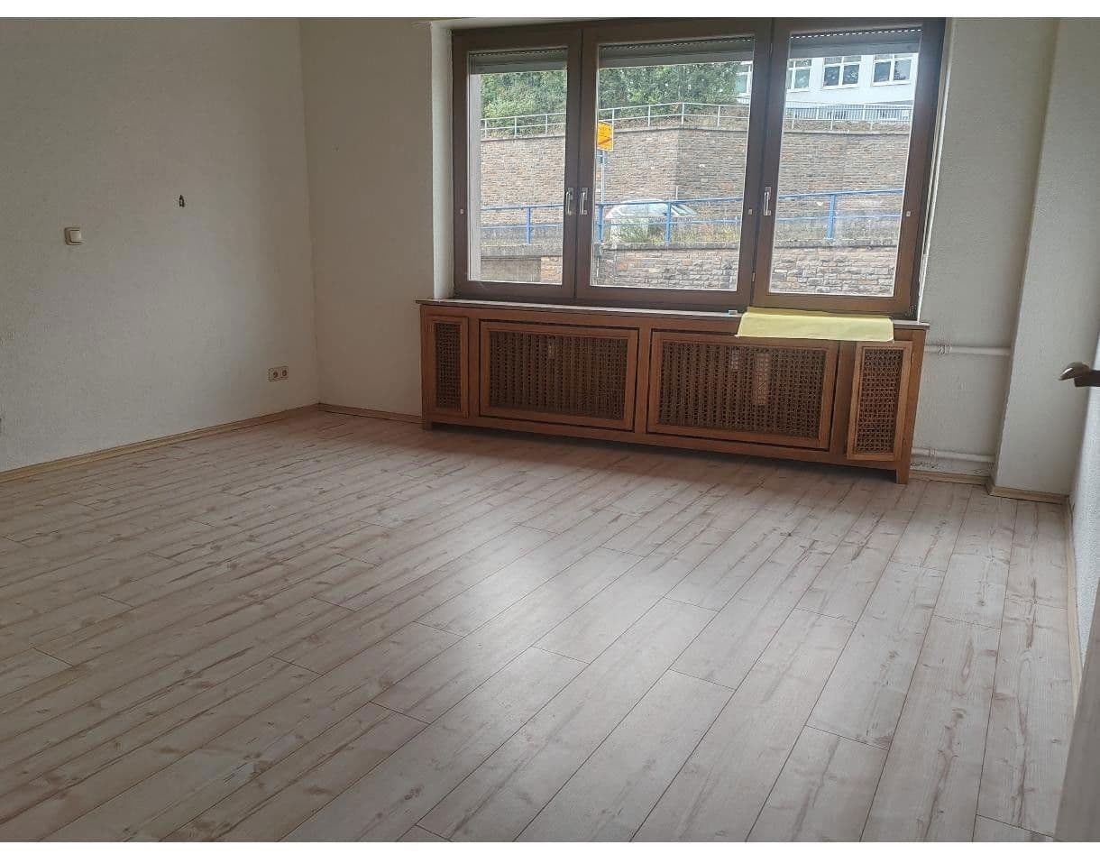 Predaj domu 163 m², pozemek 295 m², Drususstraße 43, Bingen am Rhein, Porýnie-Falcko Predaj domu 163 m², pozemek 295 m², Drususstraße 43, Bingen am Rhein, Porýnie-Falcko