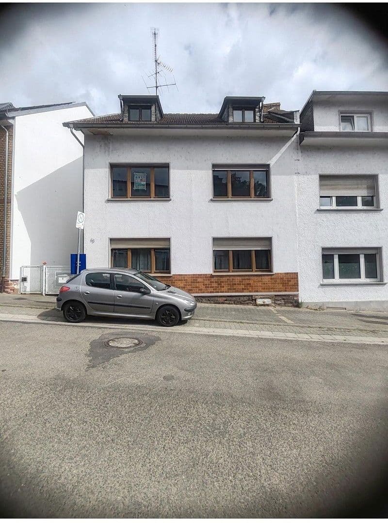 Predaj domu 163 m², pozemek 295 m², Drususstraße 43, Bingen am Rhein, Porýnie-Falcko Predaj domu 163 m², pozemek 295 m², Drususstraße 43, Bingen am Rhein, Porýnie-Falcko