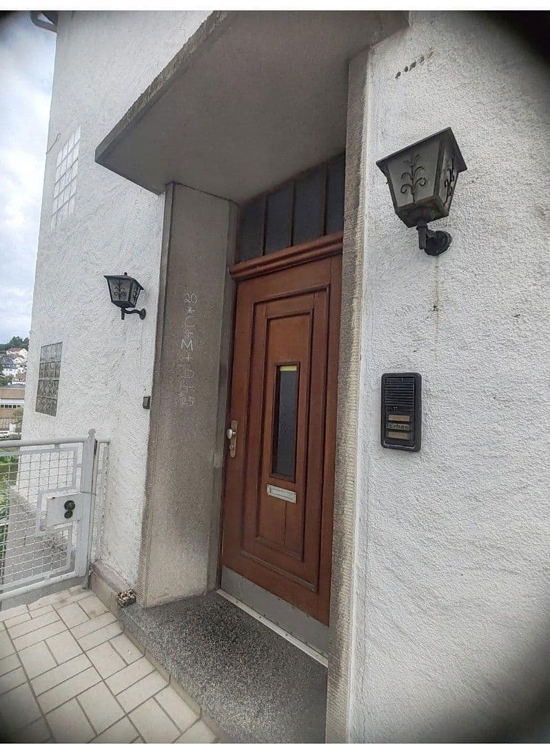 Predaj domu 163 m², pozemek 295 m², Drususstraße 43, Bingen am Rhein, Porýnie-Falcko Predaj domu 163 m², pozemek 295 m², Drususstraße 43, Bingen am Rhein, Porýnie-Falcko