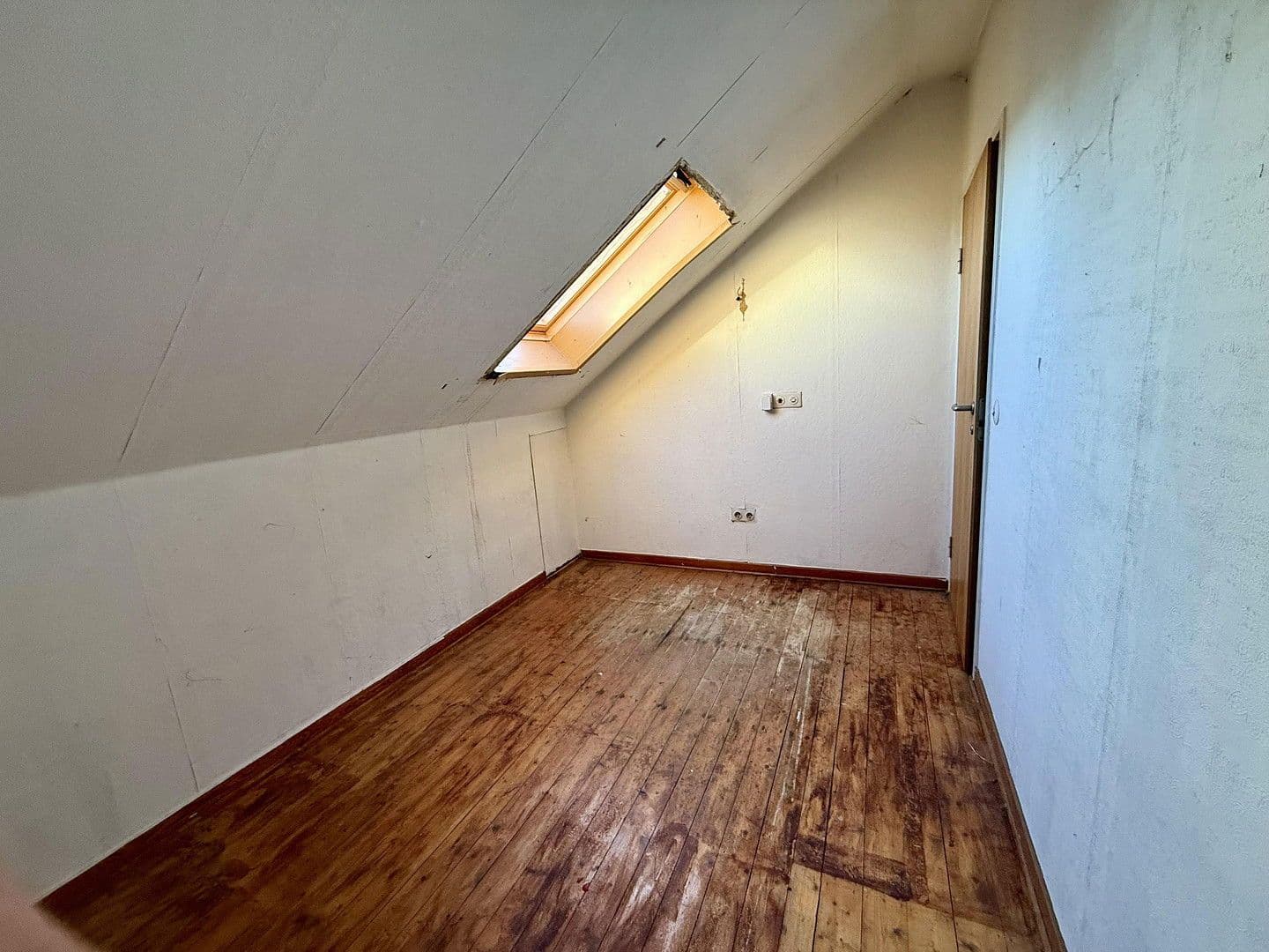 Predaj domu 102 m², pozemek 191 m², Wesel, Severné Porýnie - Westfálsko Predaj domu 102 m², pozemek 191 m², Wesel, Severné Porýnie - Westfálsko