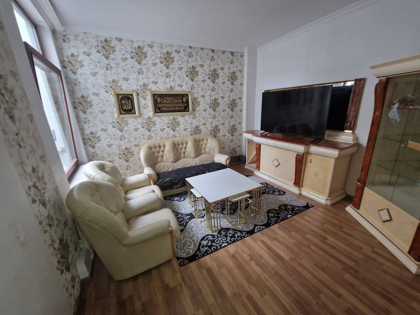 Prenájom bytu 6-izbový 125 m², Bürgermeister-Smidt Str. 121, Bremerhaven, Brémy Prenájom bytu 6-izbový 125 m², Bürgermeister-Smidt Str. 121, Bremerhaven, Brémy