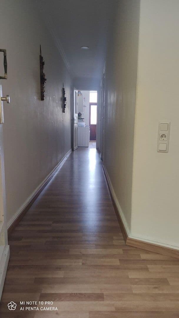 Prenájom bytu 6-izbový 125 m², Bürgermeister-Smidt Str. 121, Bremerhaven, Brémy Prenájom bytu 6-izbový 125 m², Bürgermeister-Smidt Str. 121, Bremerhaven, Brémy