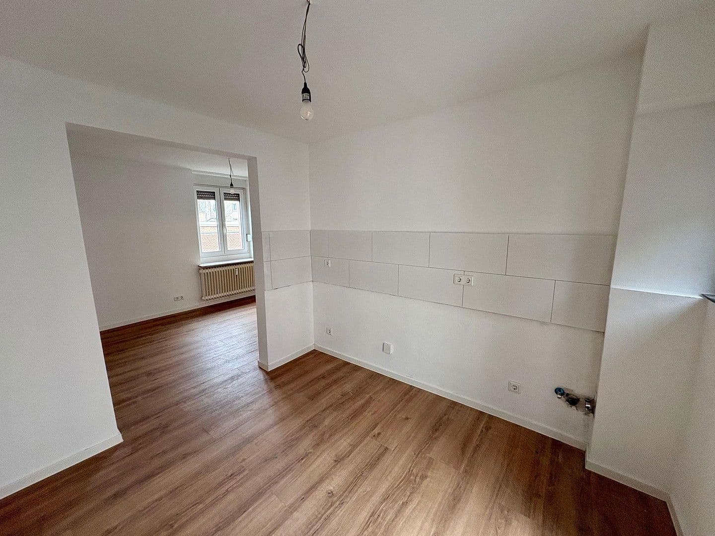 Prenájom bytu 2-izbový 46 m², Frankfurt am Main, Hesensko Prenájom bytu 2-izbový 46 m², Frankfurt am Main, Hesensko