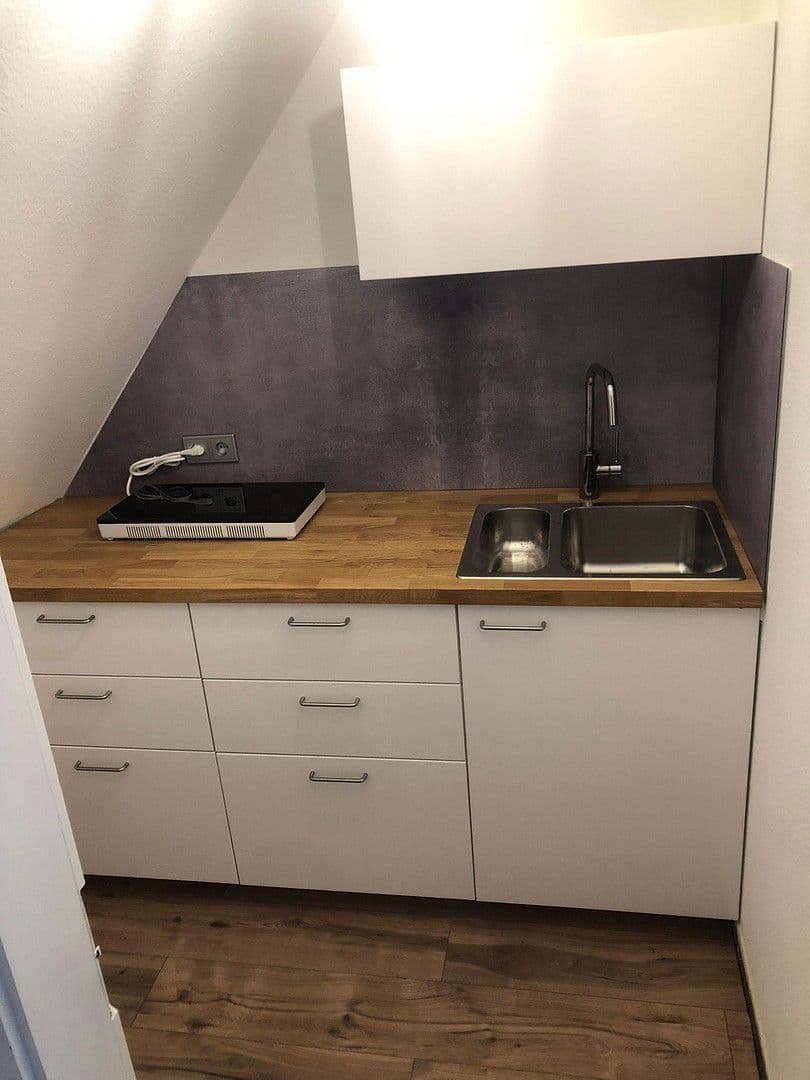 Prenájom bytu 1-izbový 31 m², Altstadt 1, Öhringen, Bádensko-Wurttembersko Prenájom bytu 1-izbový 31 m², Altstadt 1, Öhringen, Bádensko-Wurttembersko