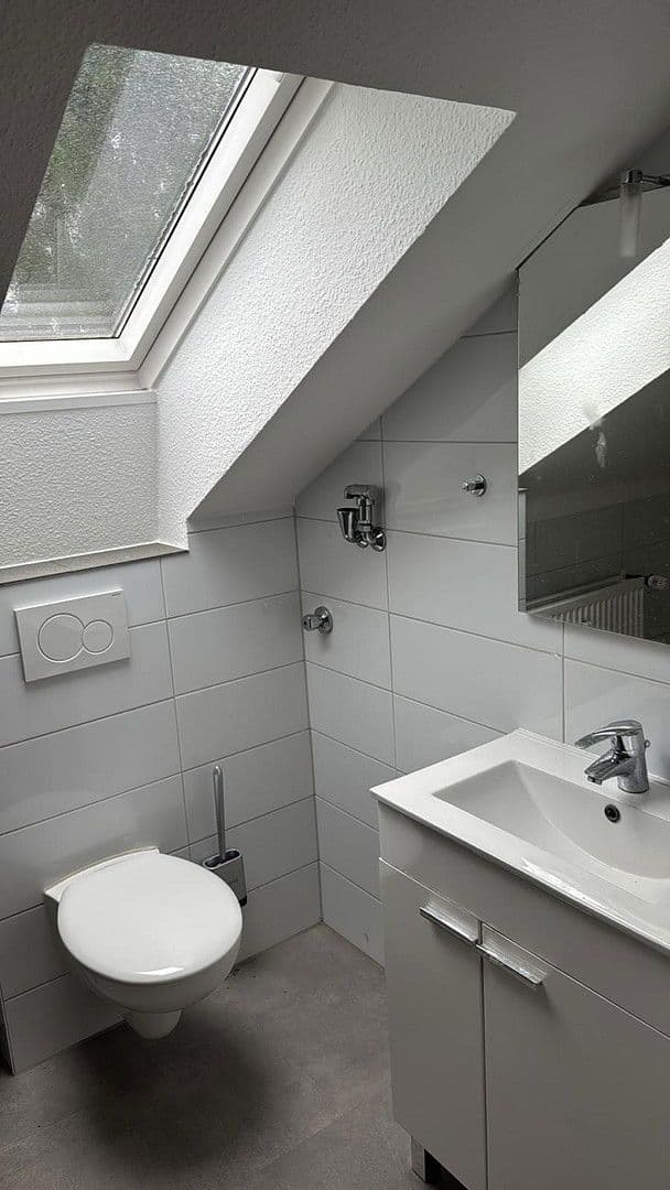 Prenájom bytu 1-izbový 42 m², Düsseldorf- Wersten, Severné Porýnie - Westfálsko Prenájom bytu 1-izbový 42 m², Düsseldorf- Wersten, Severné Porýnie - Westfálsko