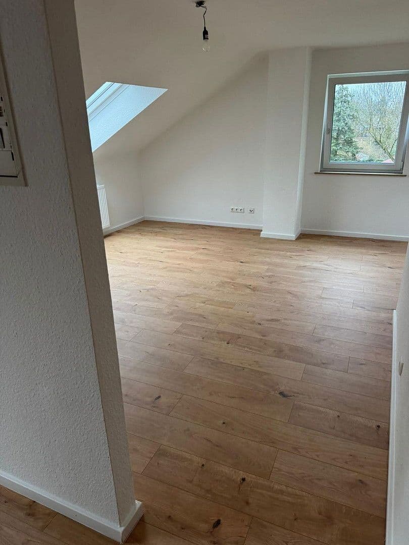 Prenájom bytu 1-izbový 42 m², Düsseldorf- Wersten, Severné Porýnie - Westfálsko Prenájom bytu 1-izbový 42 m², Düsseldorf- Wersten, Severné Porýnie - Westfálsko
