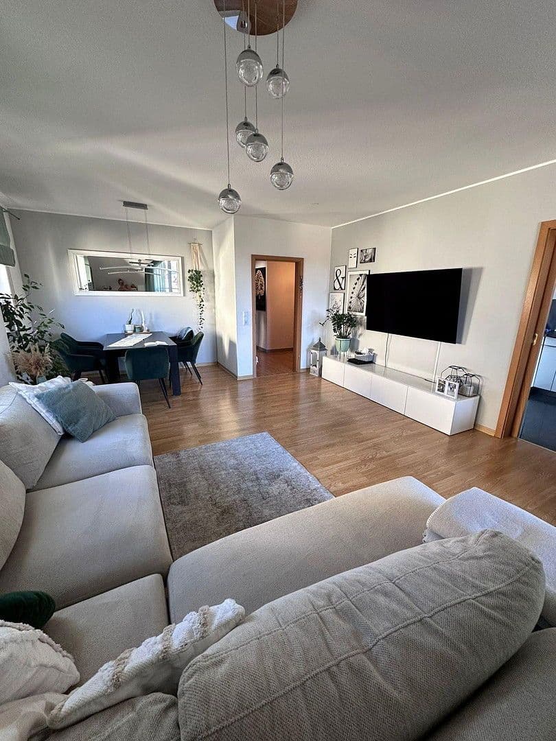 Predaj bytu 4-izbový 117 m², Hauptstraße 44F, Pfaffenhofen an der Roth, Bavorsko Predaj bytu 4-izbový 117 m², Hauptstraße 44F, Pfaffenhofen an der Roth, Bavorsko