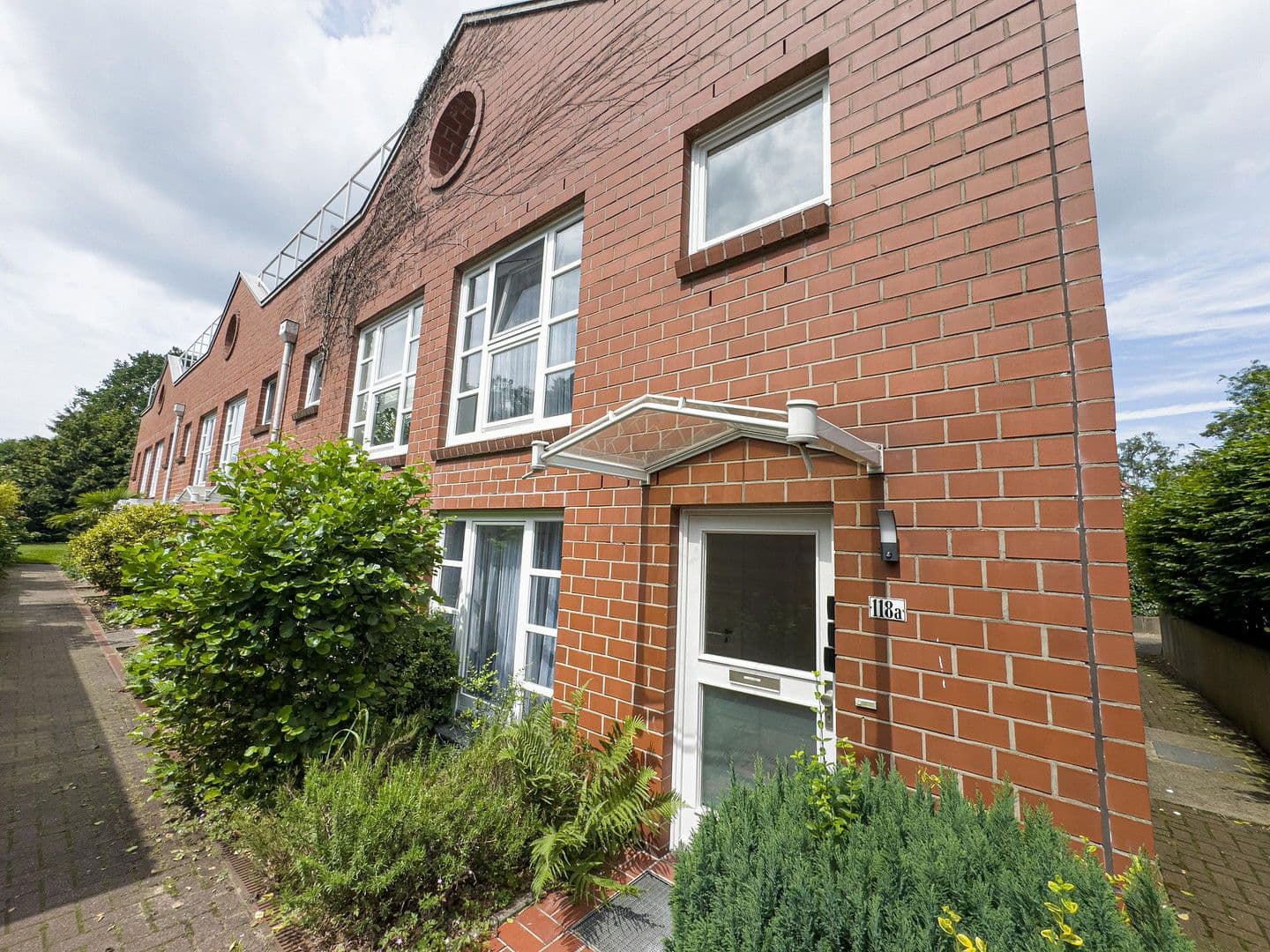 Predaj domu 88 m², pozemek 240 m², Grambker Heerstraße 118A, Bremen, Brémy Predaj domu 88 m², pozemek 240 m², Grambker Heerstraße 118A, Bremen, Brémy