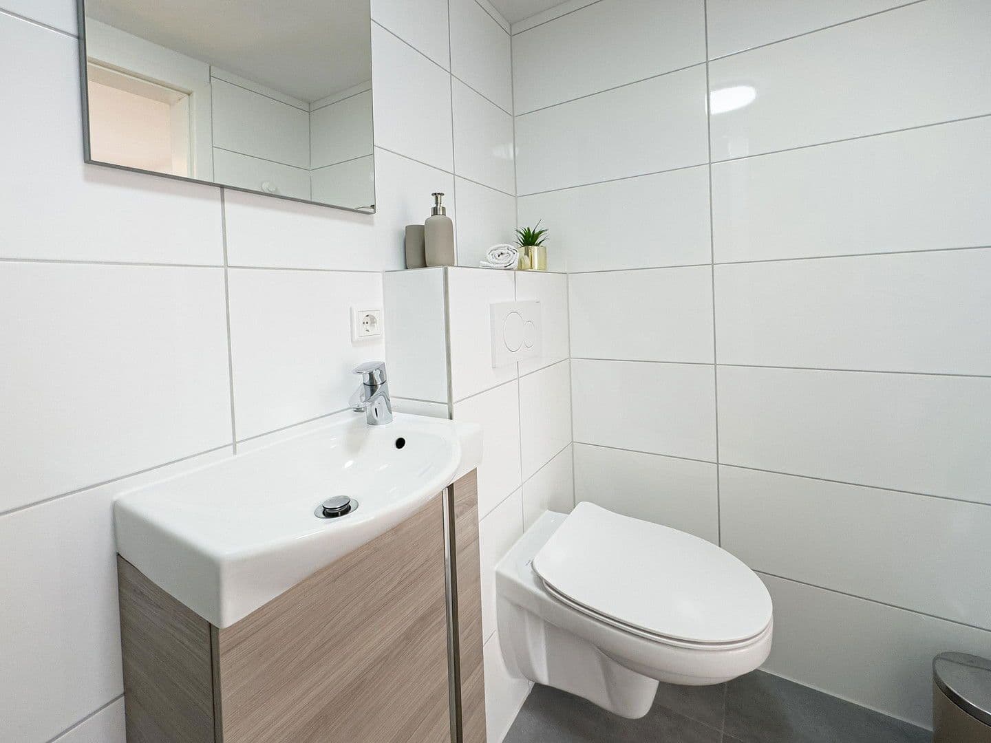 Predaj domu 88 m², pozemek 240 m², Grambker Heerstraße 118A, Bremen, Brémy Predaj domu 88 m², pozemek 240 m², Grambker Heerstraße 118A, Bremen, Brémy