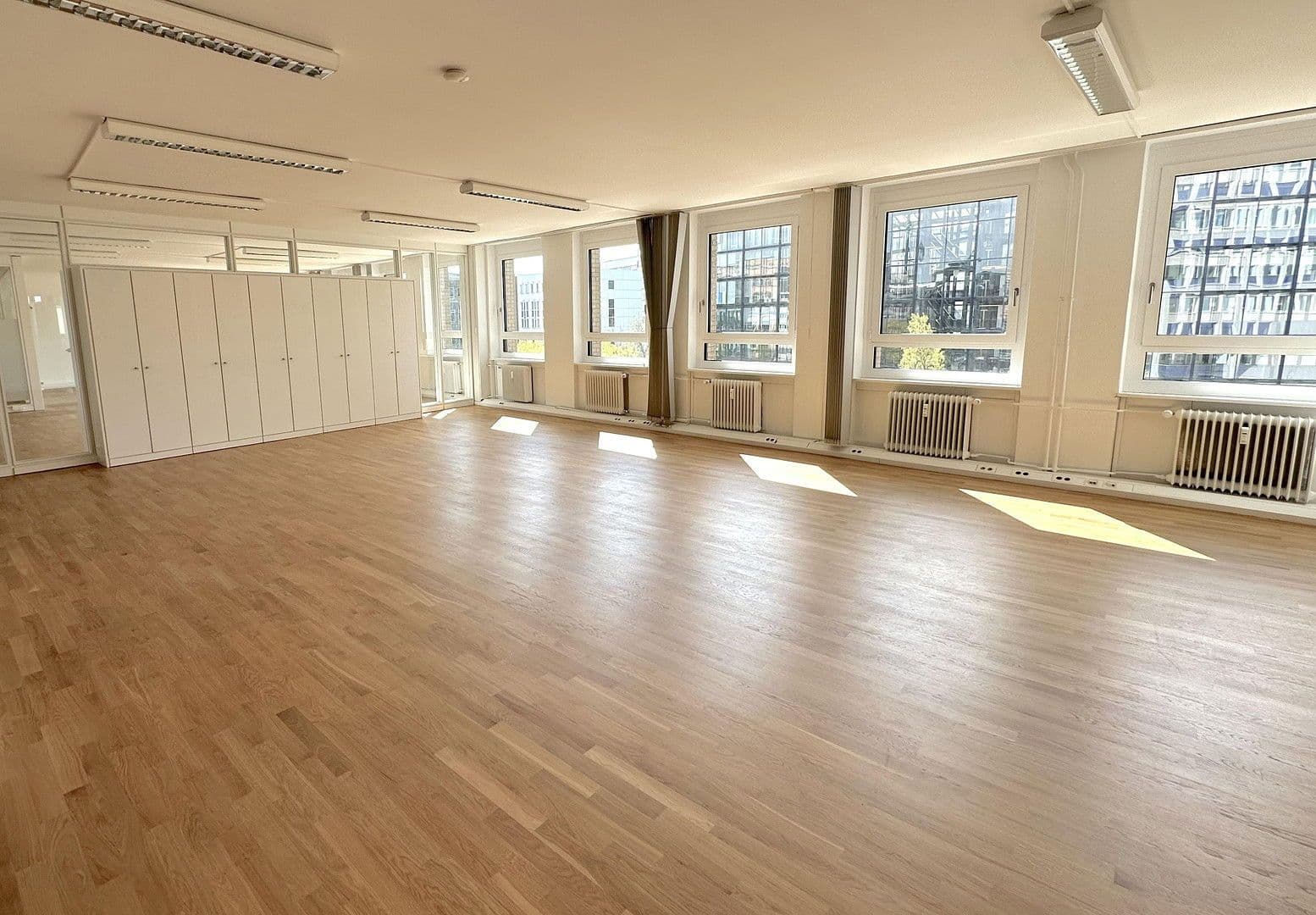 Prenájom kancelárie 307 m², Axel-Springer-Platz 2, Hamburg, Hamburg Prenájom kancelárie 307 m², Axel-Springer-Platz 2, Hamburg, Hamburg