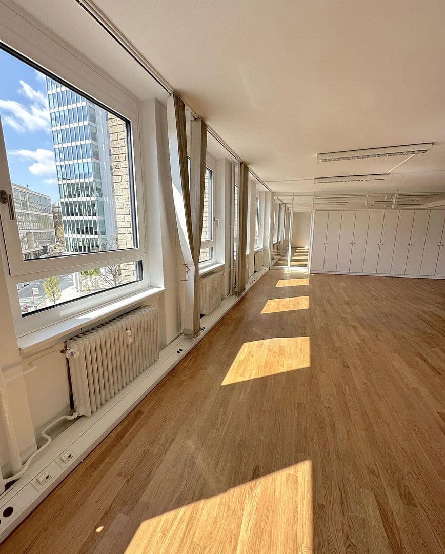 Prenájom kancelárie 307 m², Axel-Springer-Platz 2, Hamburg, Hamburg Prenájom kancelárie 307 m², Axel-Springer-Platz 2, Hamburg, Hamburg