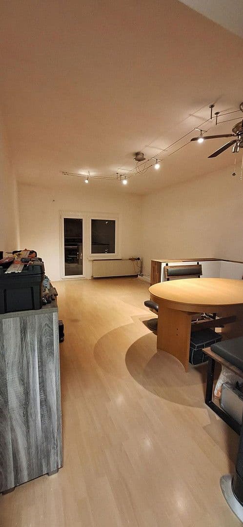 Prenájom bytu 3-izbový 75 m², Linzer Straße 96, Wien, Viedeň Prenájom bytu 3-izbový 75 m², Linzer Straße 96, Wien, Viedeň