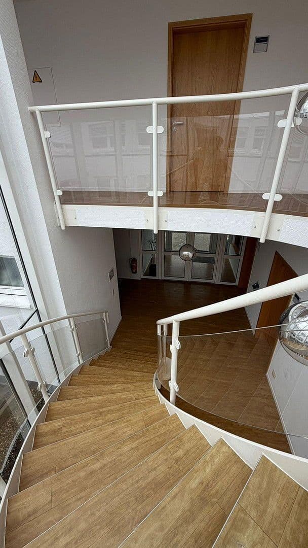 Prenájom kancelárie 932 m², Fußgönheim, Porýnie-Falcko Prenájom kancelárie 932 m², Fußgönheim, Porýnie-Falcko