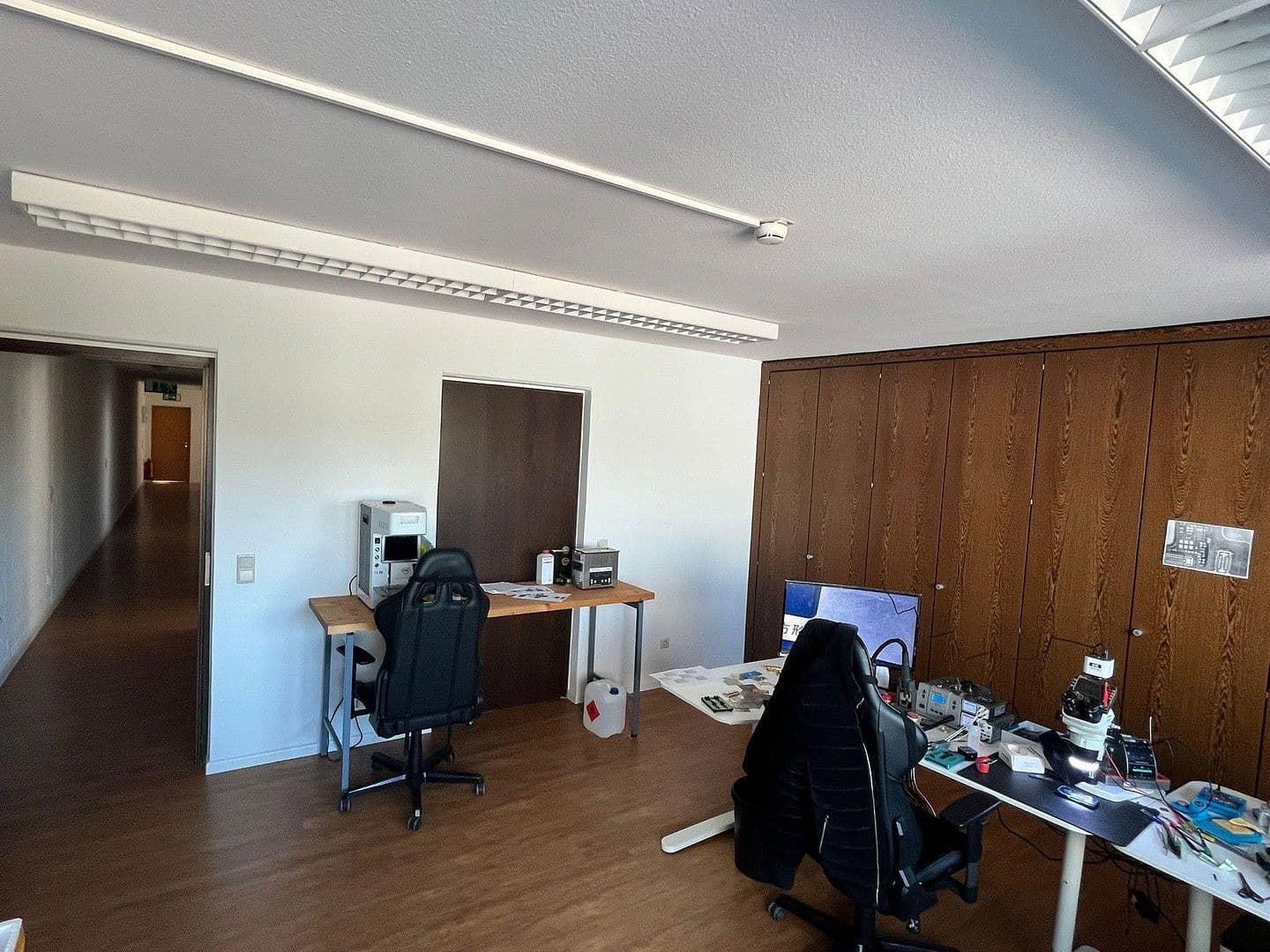 Prenájom kancelárie 932 m², Fußgönheim, Porýnie-Falcko Prenájom kancelárie 932 m², Fußgönheim, Porýnie-Falcko