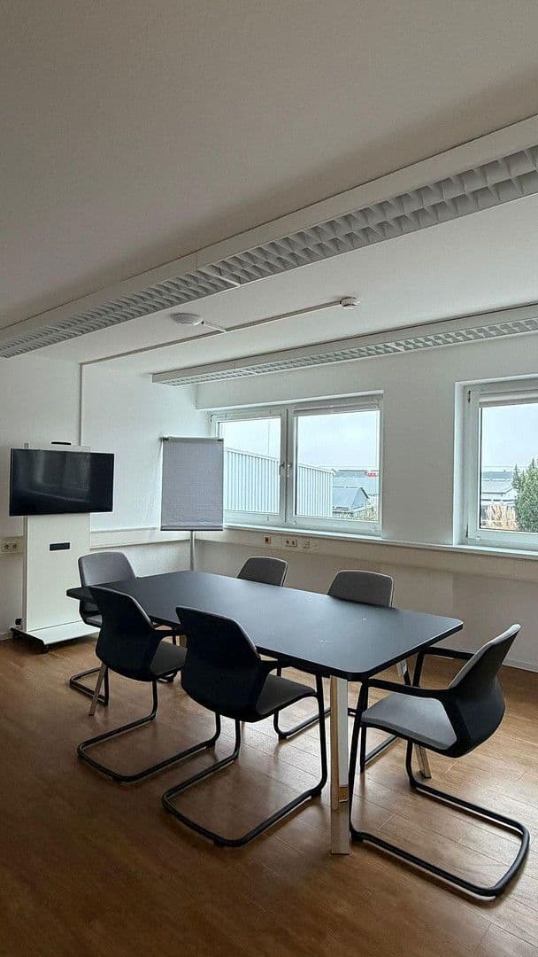 Prenájom kancelárie 932 m², Fußgönheim, Porýnie-Falcko Prenájom kancelárie 932 m², Fußgönheim, Porýnie-Falcko