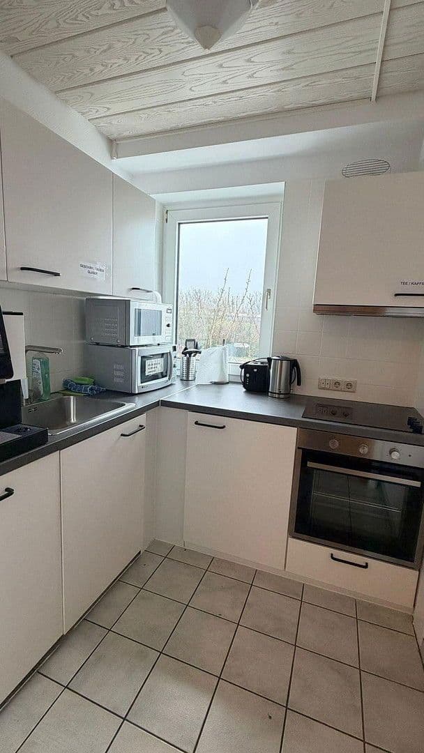 Prenájom kancelárie 932 m², Fußgönheim, Porýnie-Falcko Prenájom kancelárie 932 m², Fußgönheim, Porýnie-Falcko