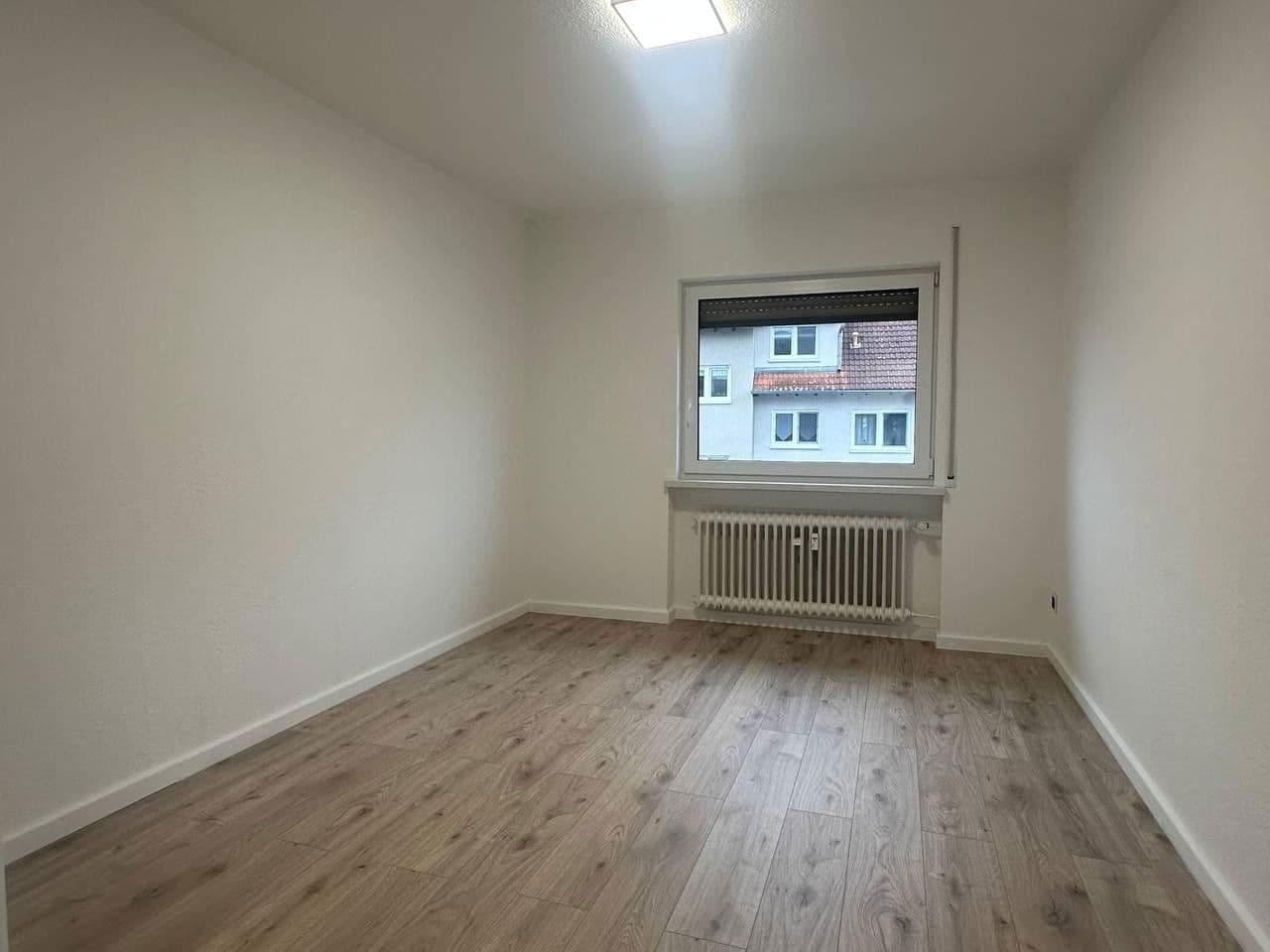 Predaj bytu 3-izbový 90 m², Oberhausen-Rheinhausen, Bádensko-Wurttembersko Predaj bytu 3-izbový 90 m², Oberhausen-Rheinhausen, Bádensko-Wurttembersko