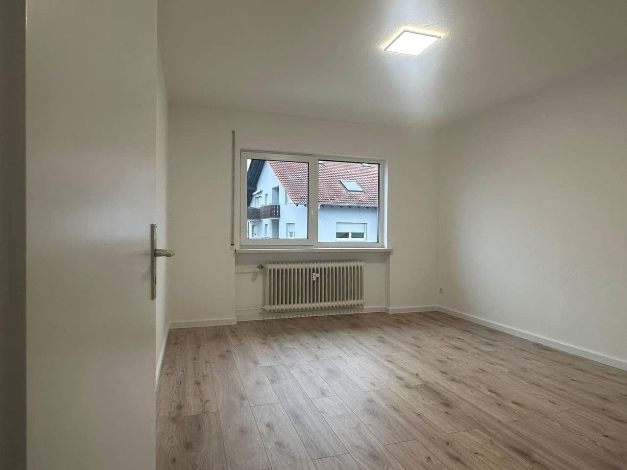 Predaj bytu 3-izbový 90 m², Oberhausen-Rheinhausen, Bádensko-Wurttembersko Predaj bytu 3-izbový 90 m², Oberhausen-Rheinhausen, Bádensko-Wurttembersko