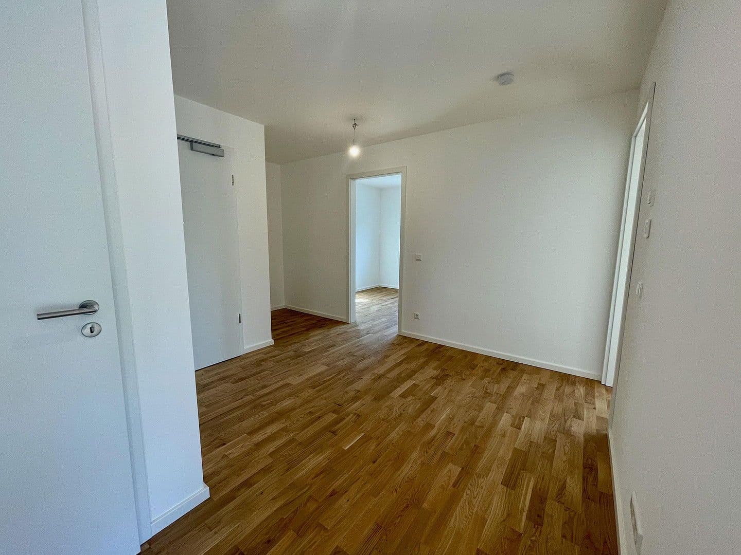 Prenájom bytu 3-izbový 83 m², Bahnhofstraße 108 A, Blankenfelde-Mahlow, Brandenbursko Prenájom bytu 3-izbový 83 m², Bahnhofstraße 108 A, Blankenfelde-Mahlow, Brandenbursko