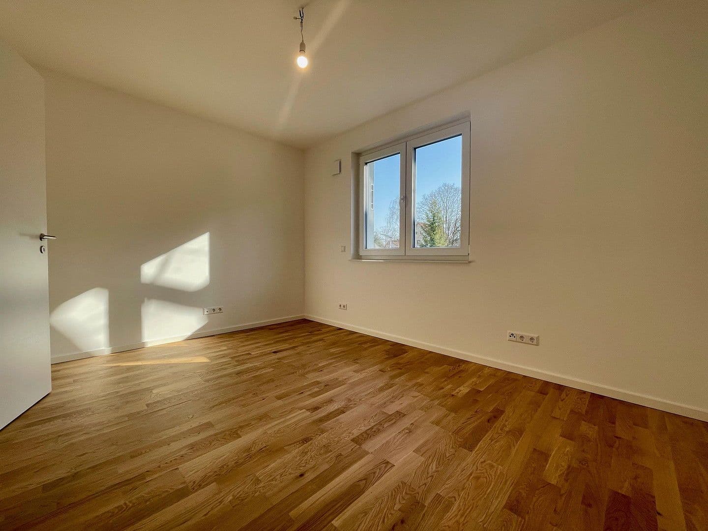 Prenájom bytu 3-izbový 83 m², Bahnhofstraße 108 A, Blankenfelde-Mahlow, Brandenbursko Prenájom bytu 3-izbový 83 m², Bahnhofstraße 108 A, Blankenfelde-Mahlow, Brandenbursko