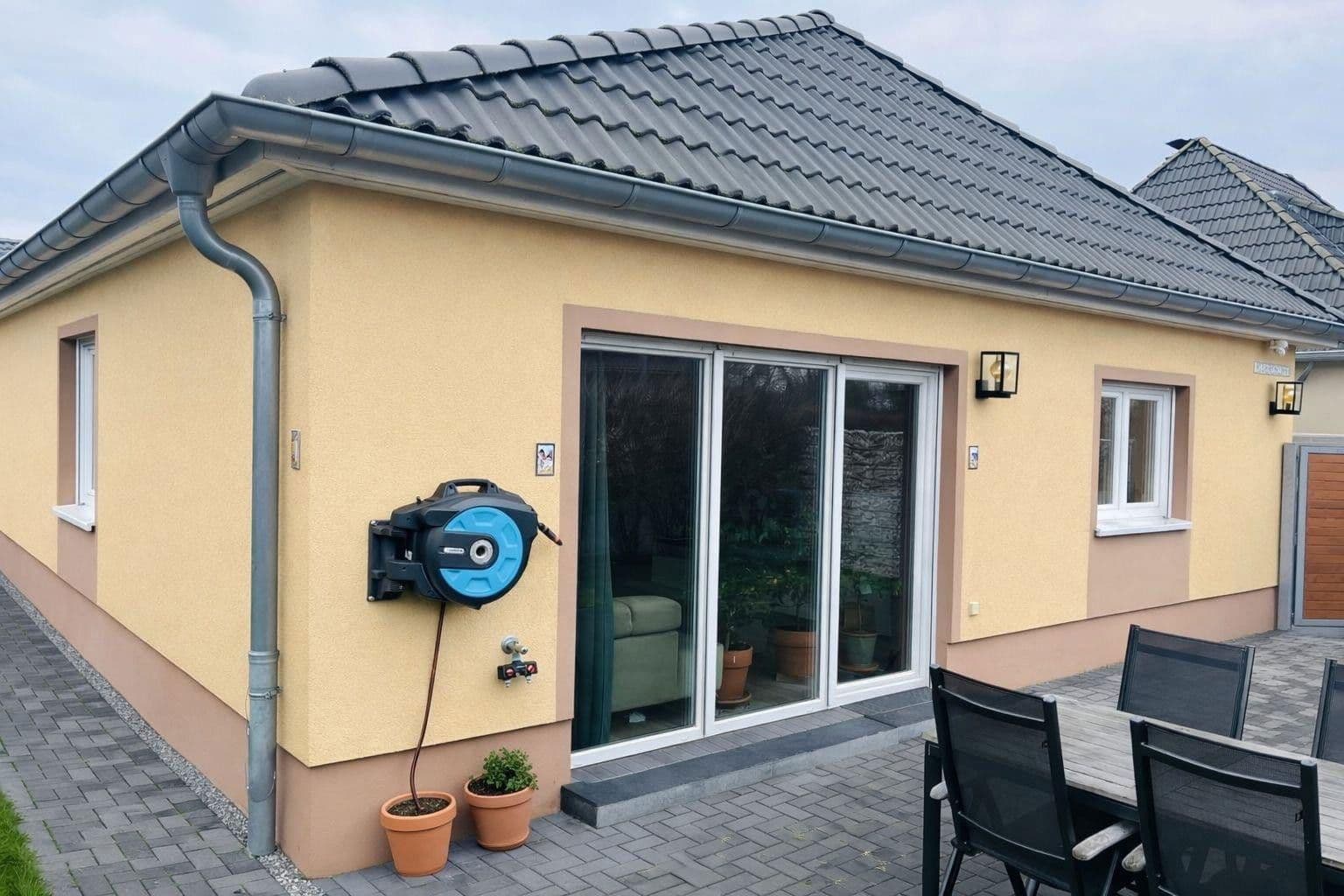 Prenájom domu 85 m², pozemek 365 m², Potsdam Fahrland, Brandenbursko Prenájom domu 85 m², pozemek 365 m², Potsdam Fahrland, Brandenbursko