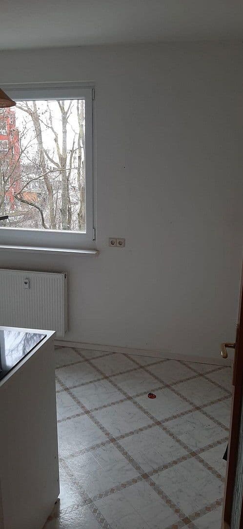 Prenájom bytu 3-izbový 60 m², Fritz-Simon-Str. 47, Leipzig, Sasko Prenájom bytu 3-izbový 60 m², Fritz-Simon-Str. 47, Leipzig, Sasko