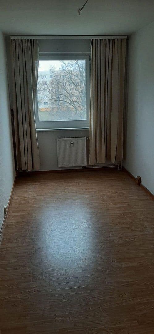 Prenájom bytu 3-izbový 60 m², Fritz-Simon-Str. 47, Leipzig, Sasko Prenájom bytu 3-izbový 60 m², Fritz-Simon-Str. 47, Leipzig, Sasko